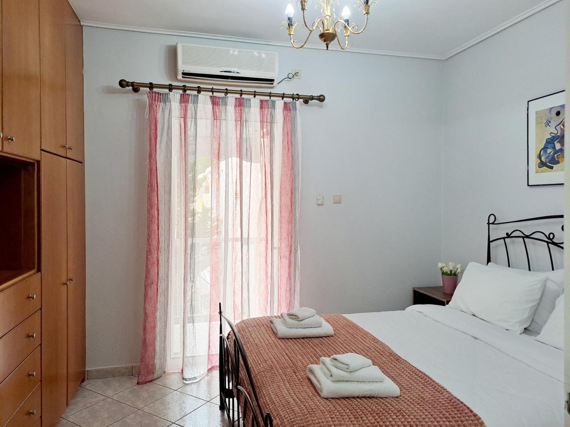Bright Apartment In Nea Palatia • Oropos Kültér fotó