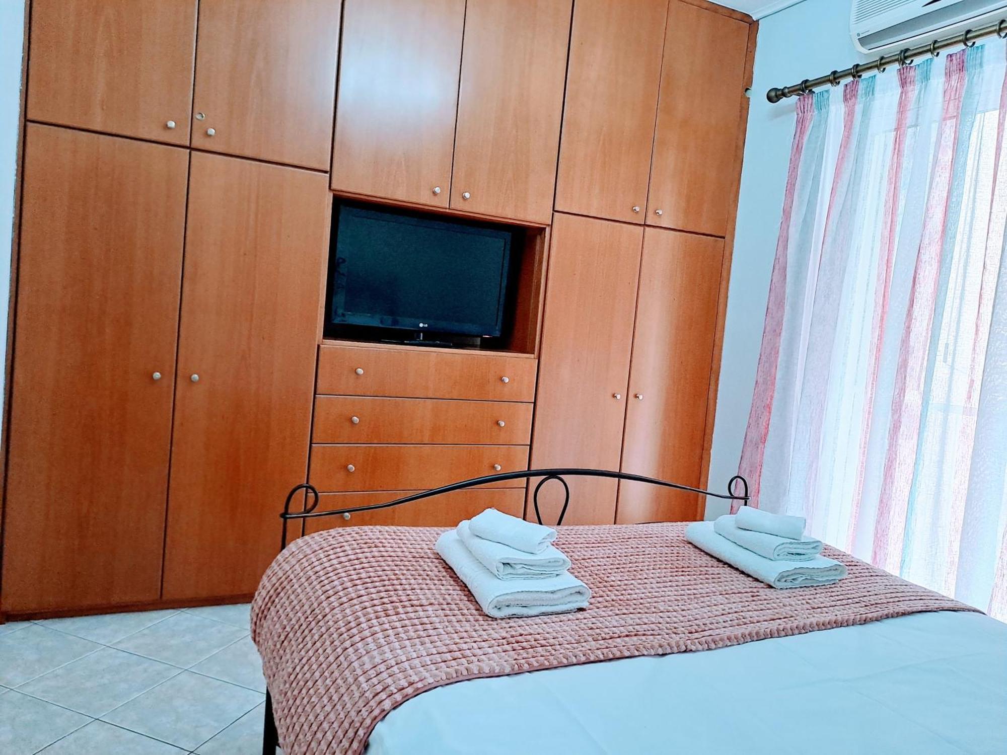 Bright Apartment In Nea Palatia • Oropos Kültér fotó